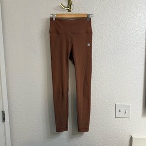 CREAM YOGA NANCY RIBBED LEGGING SIZE SMALL